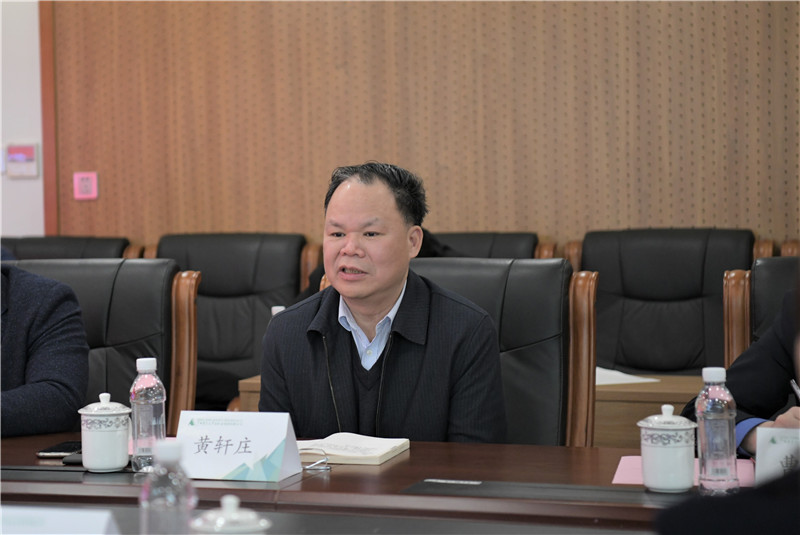 集团公司党委书记、董事长黄轩庄讲话（廖茹画 摄）.jpg