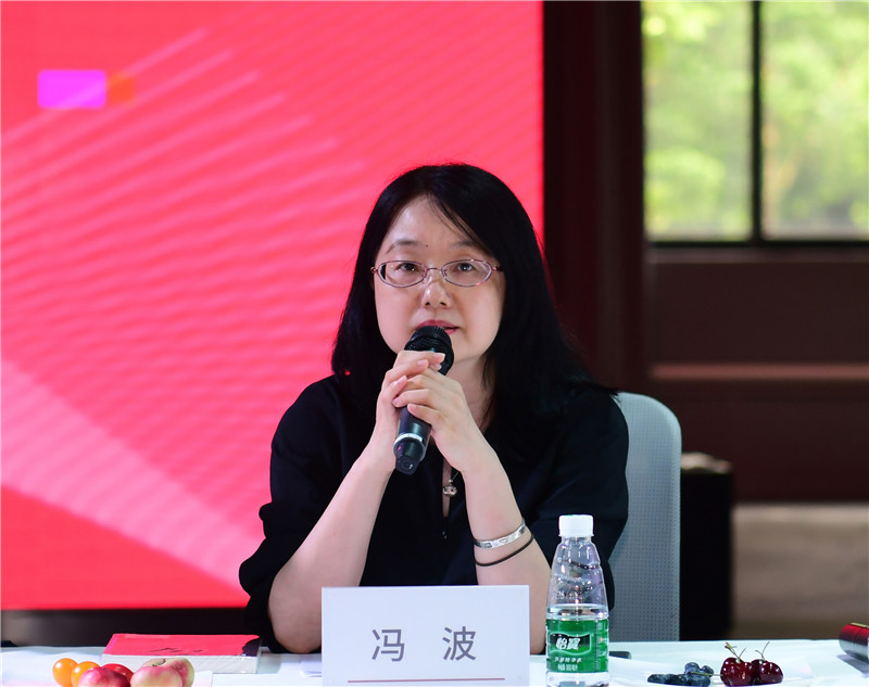 广西师范大学出版社集团副总编辑冯波出席本次签约仪式（秦念 摄）.JPG